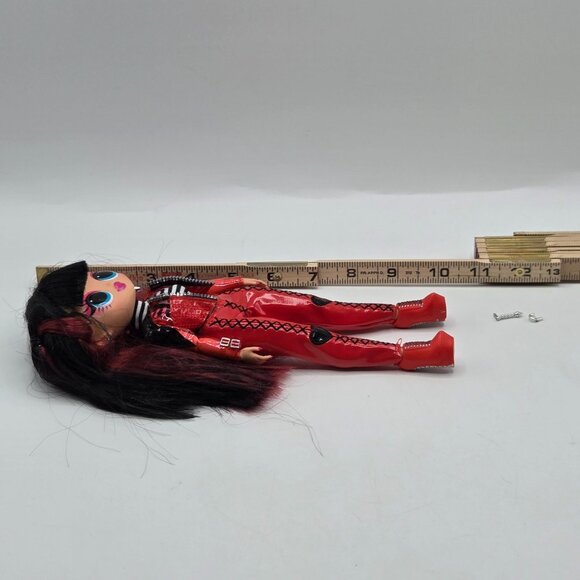 L.O.L. Surprise OMG Spicy Babe Fashion Doll With Accessories - Picture 4 of 7